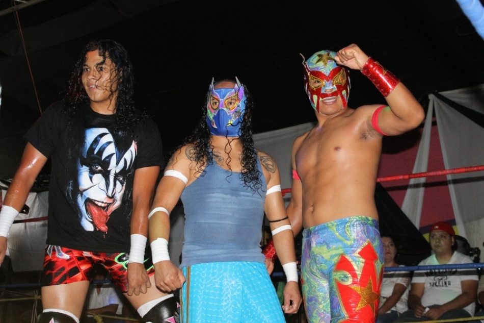 Crazy Rock se abre camino en la lucha libre profesional