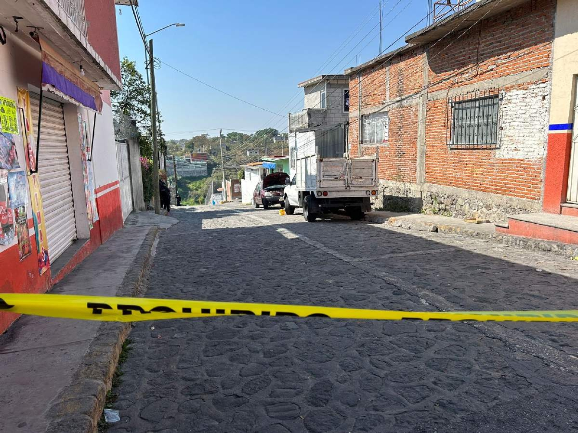 Se enfrentan a tiros delincuentes en la Lagunilla