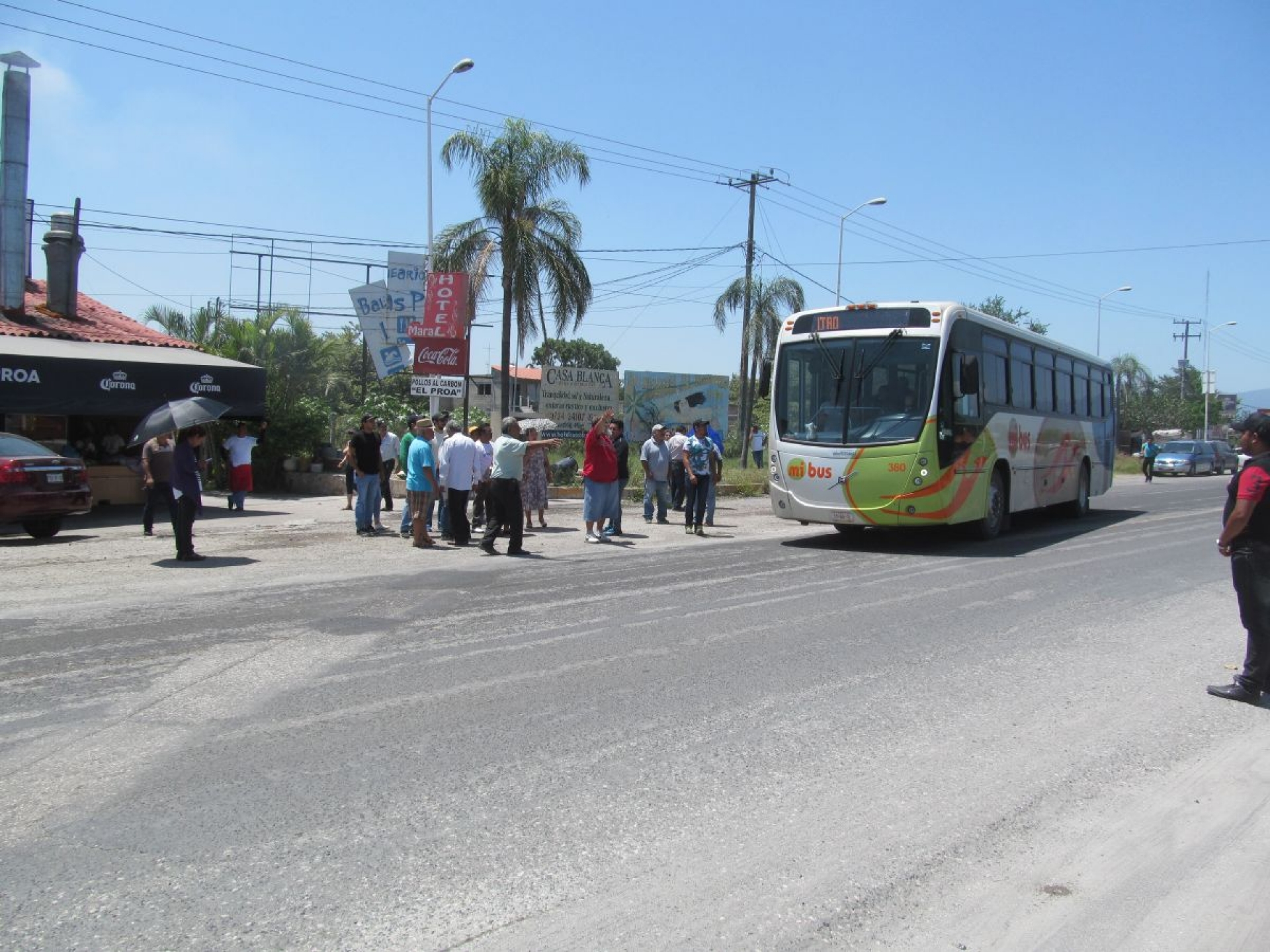 Ahora los ruteros bloquean a los autobuses de Pullman de Morelos
