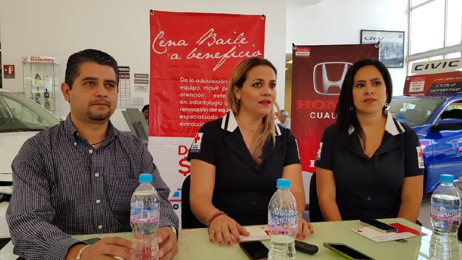 Organizan voluntarias de la Cruz Roja una cena baile para recaudar fondos