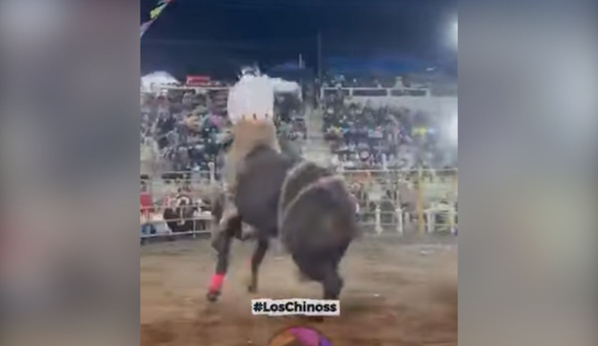Toro arrastra a jinete en fiesta de Huehuetlán El Chico; video viral