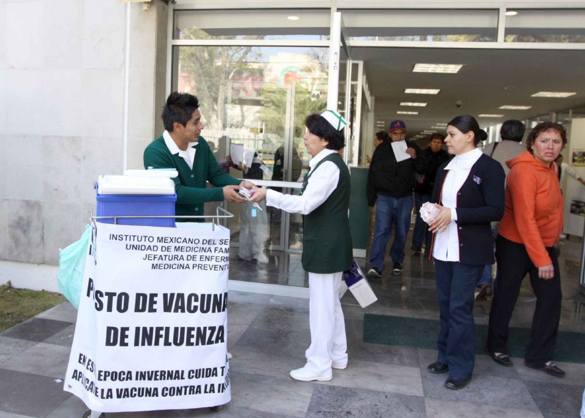 Aplicará IMSS más de 10 millones de vacunas contra la influenza
