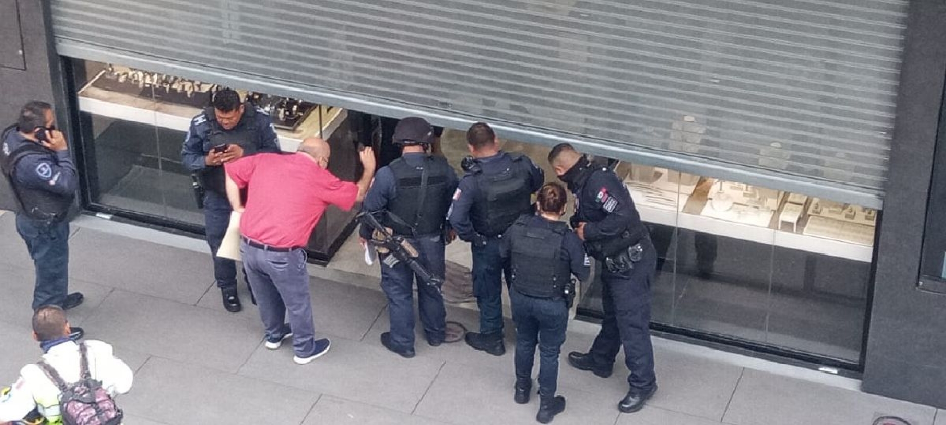Intentan asaltar joyería en la plaza “Averanda”
