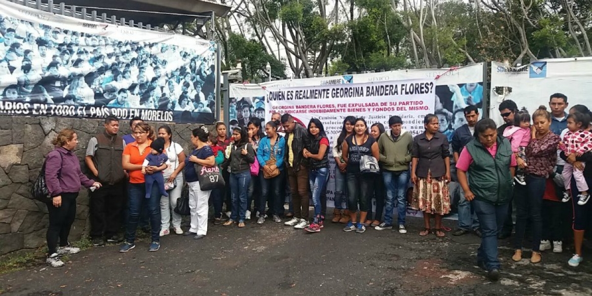 Se manifiestan padres de familia de estancia infantil en Tlaltizapán