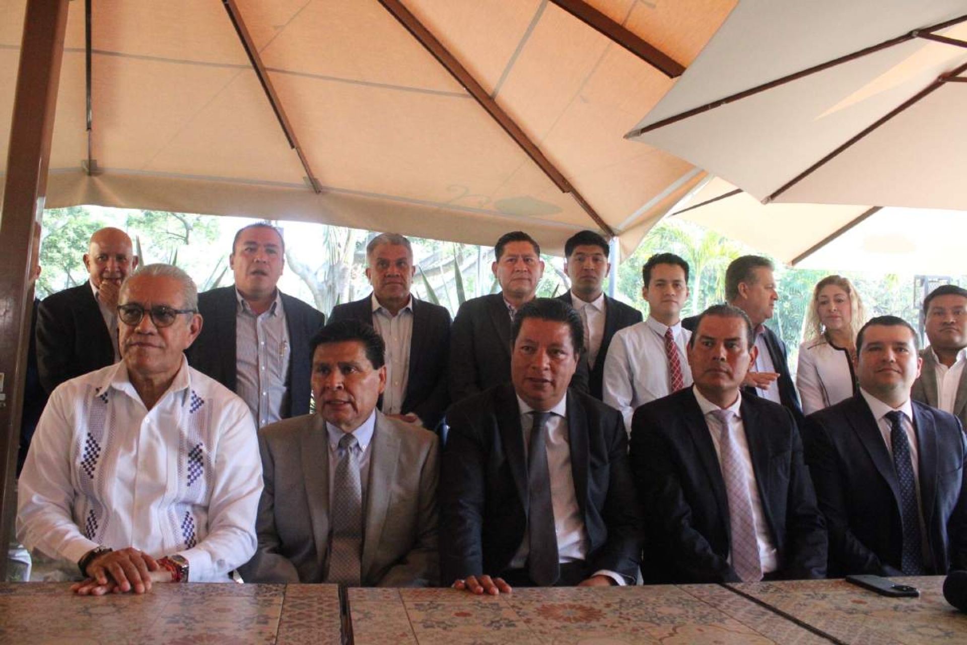 Denuncian abogados fabricación de delincuentes