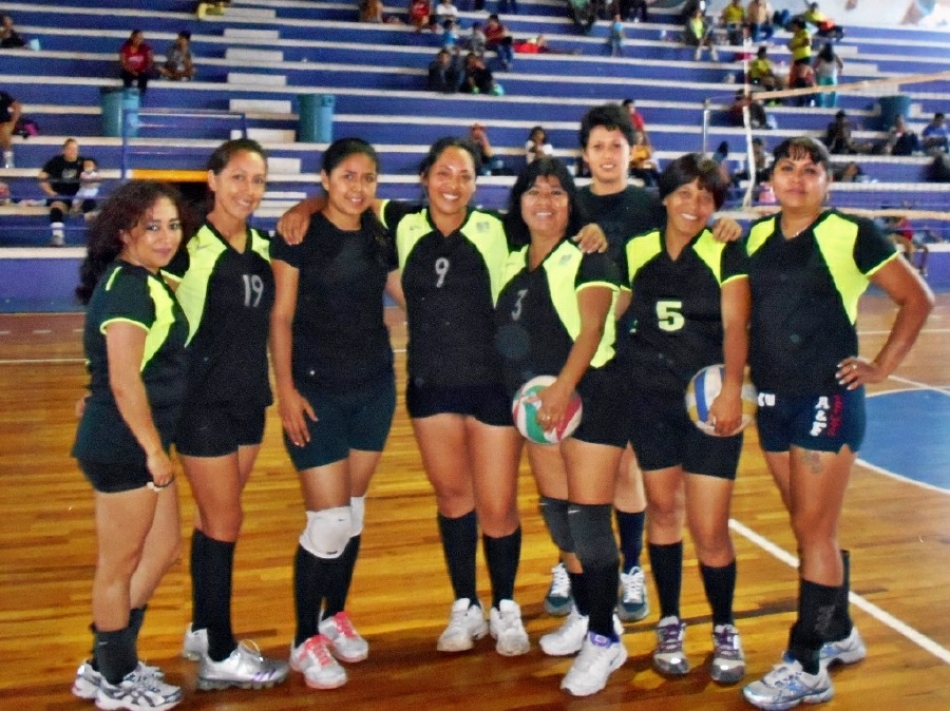 Fusión se lleva la Copa Revolución de voleibol