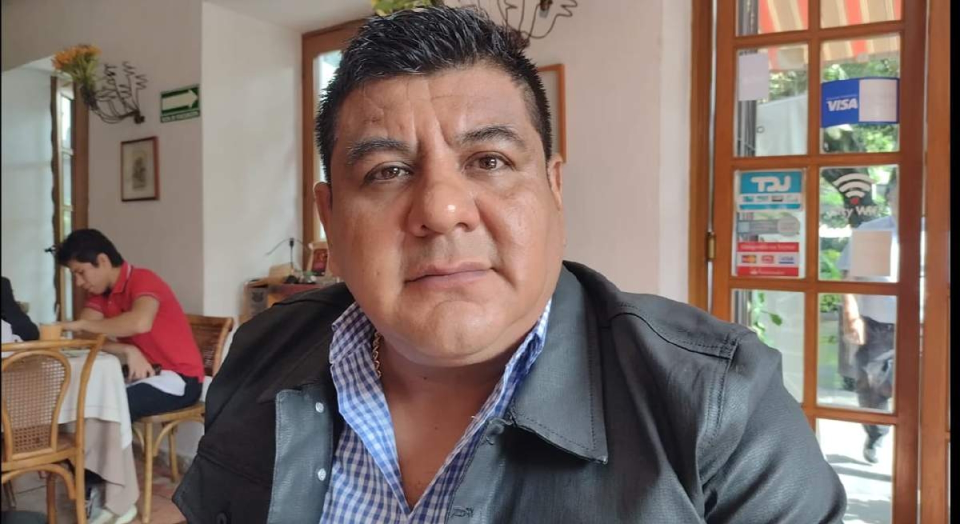 Trabajadores de Nissan buscan permisos para dedicarse al comercio