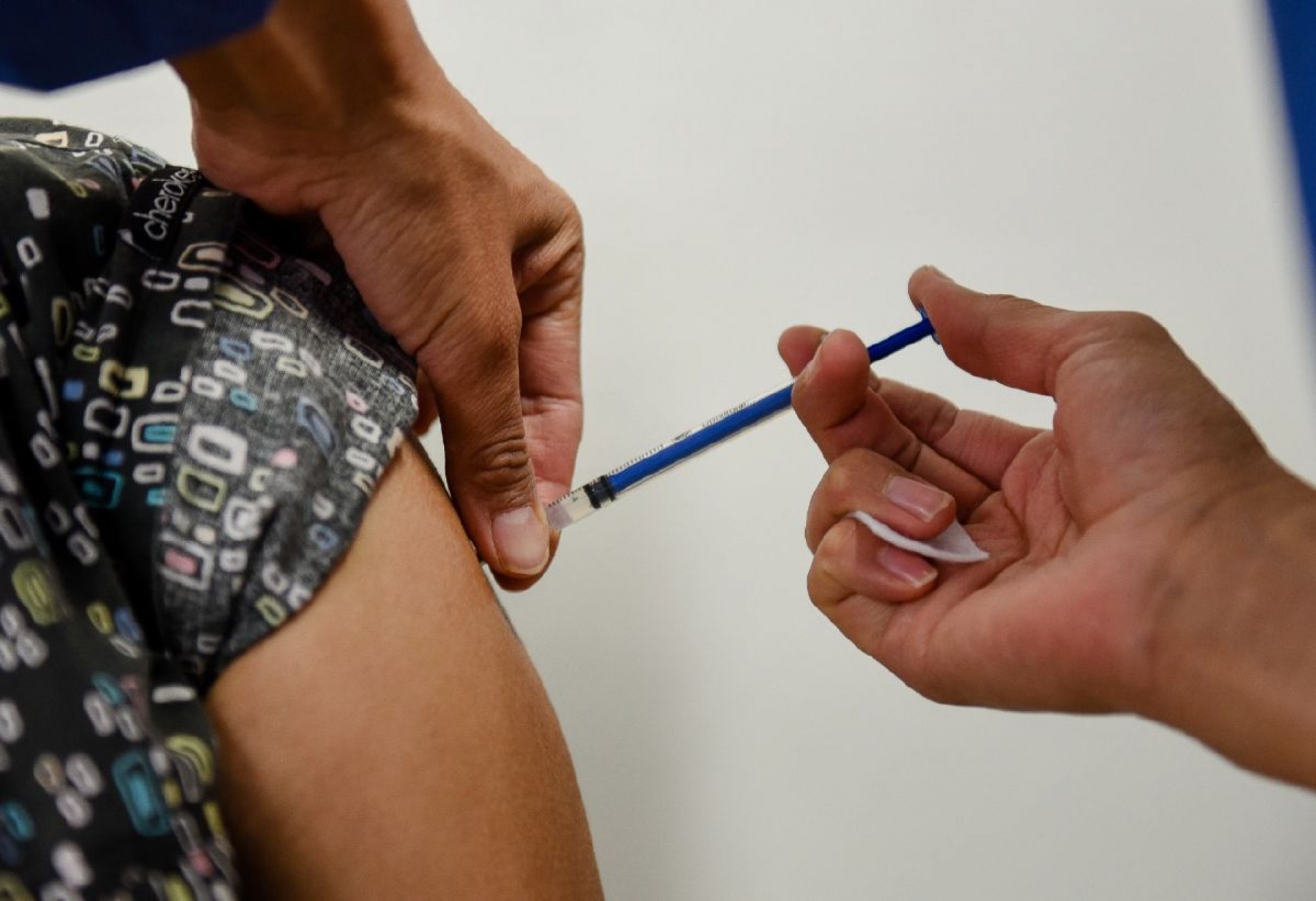 Piden vacunación para totalidad de médicos