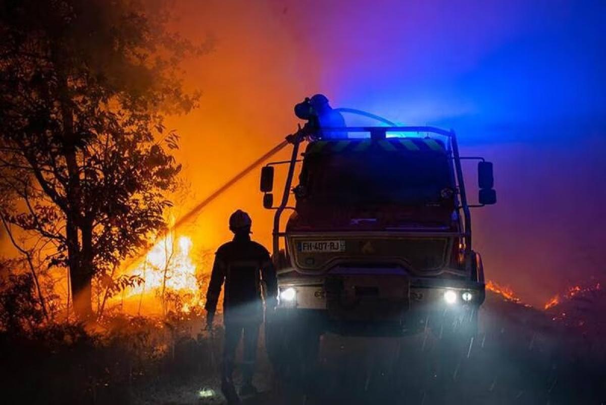 Incendios forestales azotan a Estados Unidos y Canadá