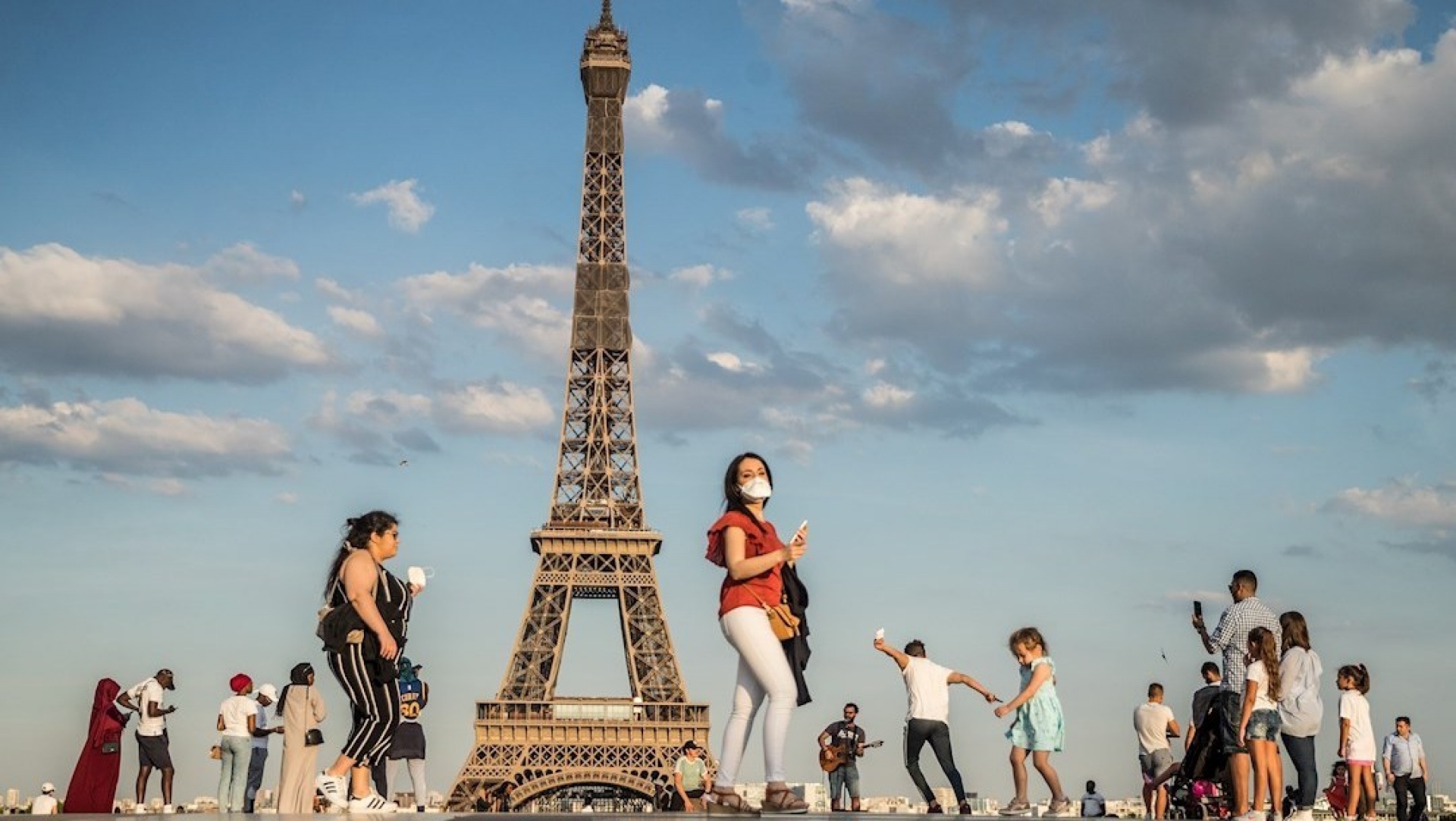 Torre Eiffel abre sus puertas el 25 de junio tras cierre por COVID-19