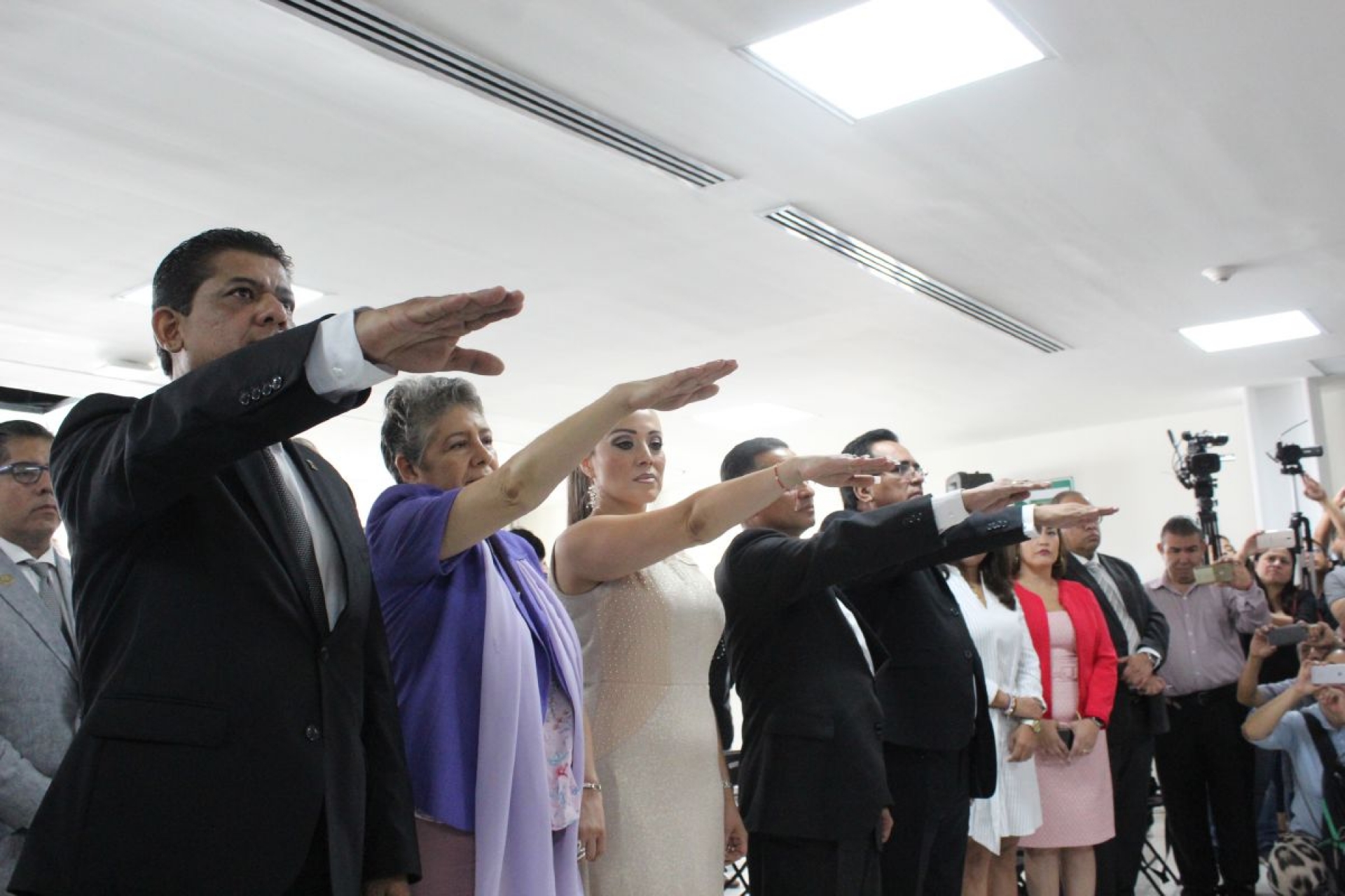 Alistan instalación de sistema anticorrupción