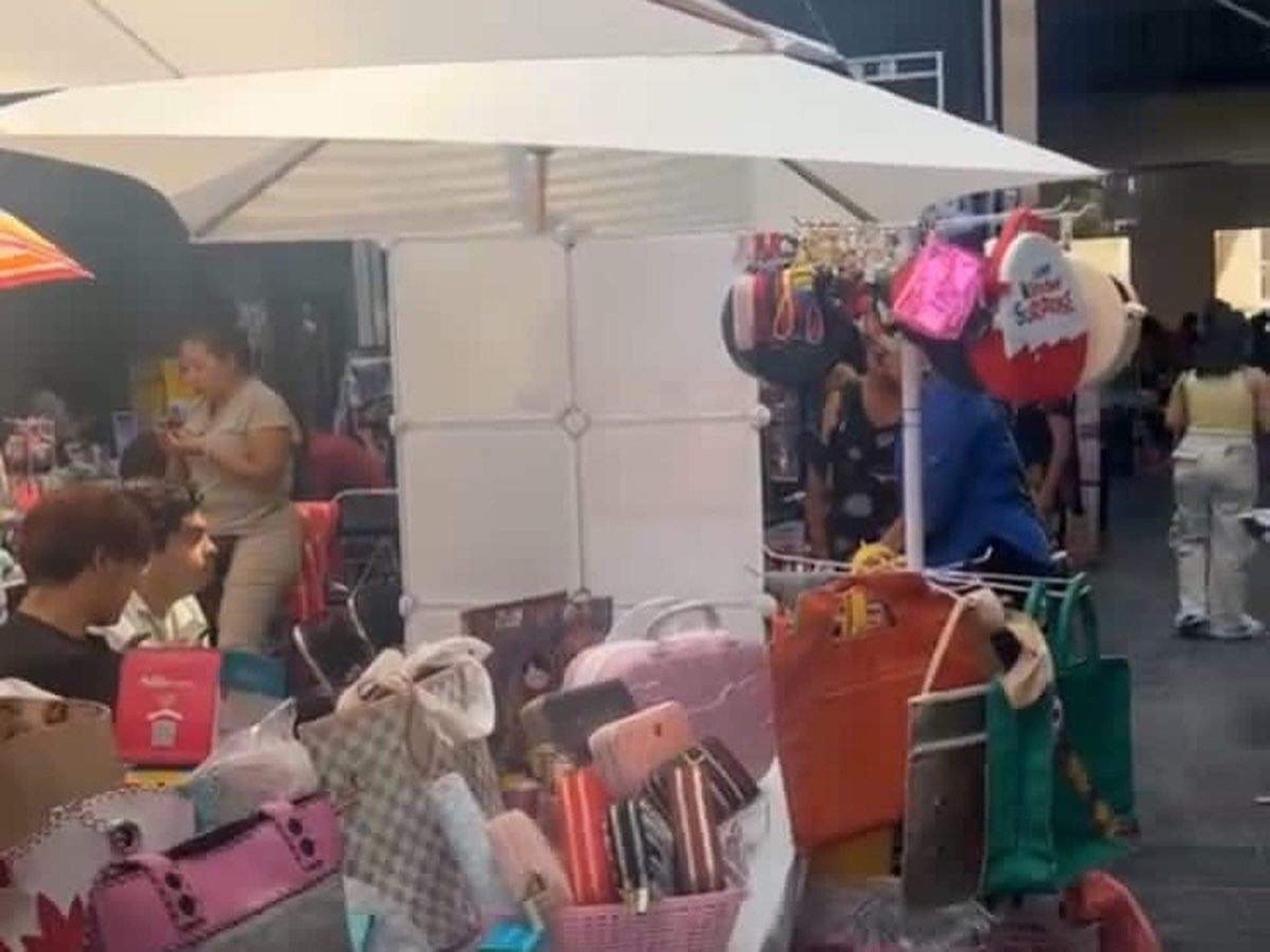 'Nenis' sufren asaltos en la avenida Universidad