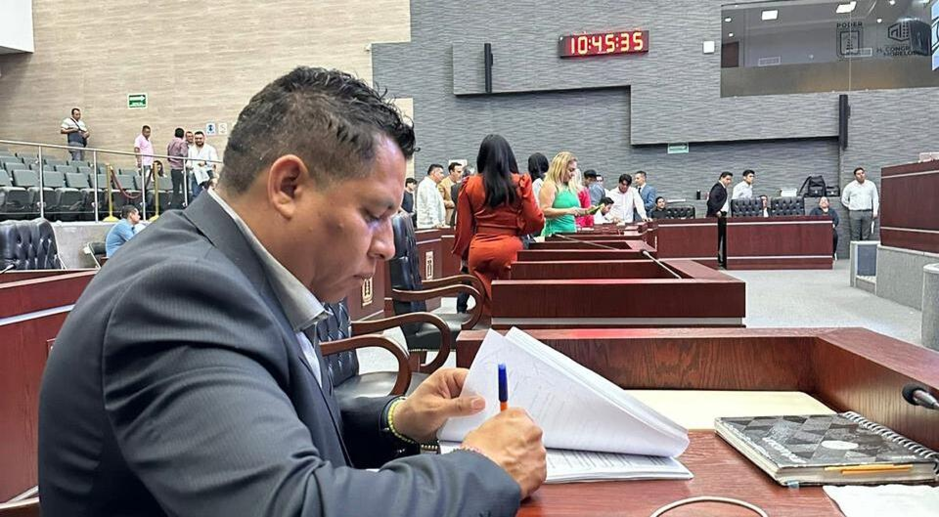 Propone Sergio Omar Livera Chavarría penas más severas para quienes roben a cuentahabientes