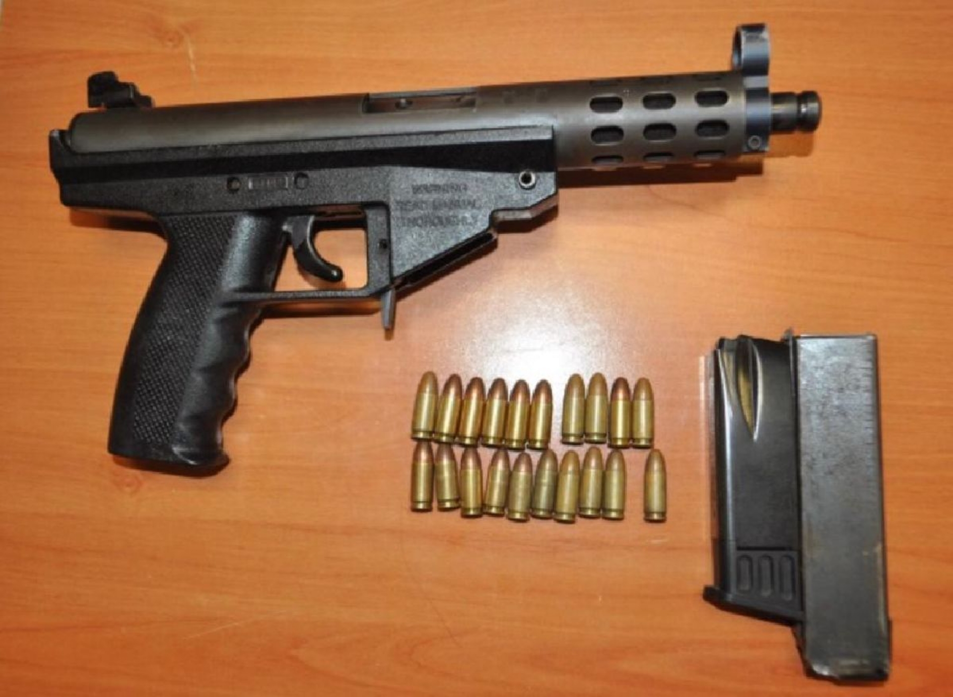 Transportaba un arma de fuego en una camioneta