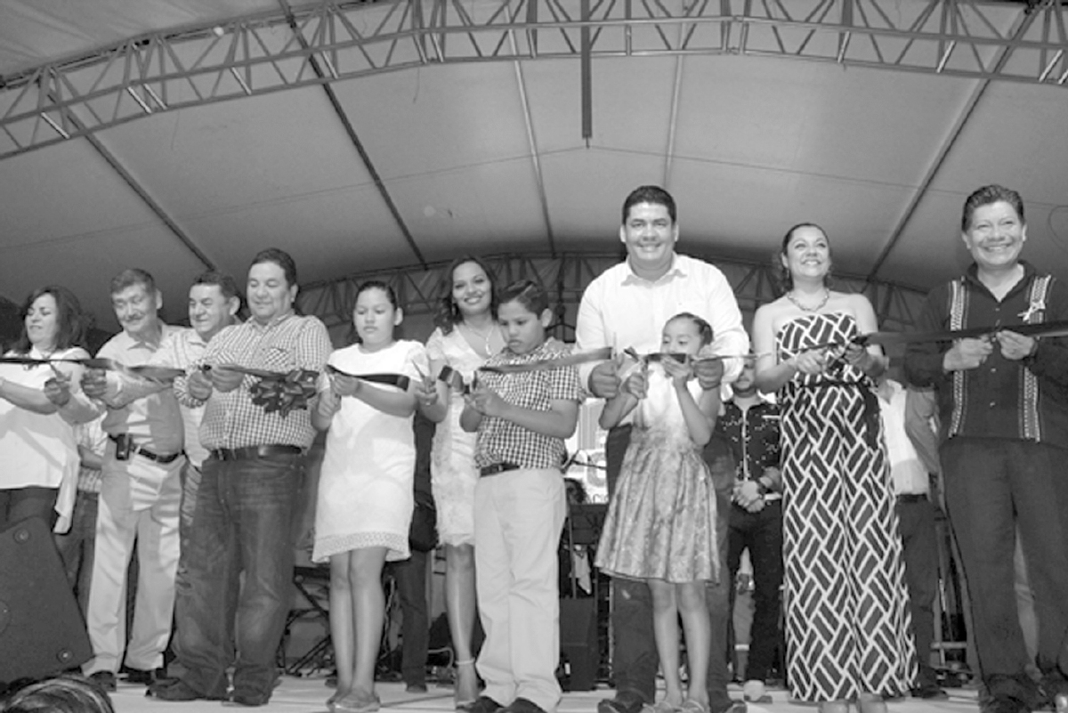 Gran asistencia durante la inauguración de la feria de la cecina en Yecapixtla