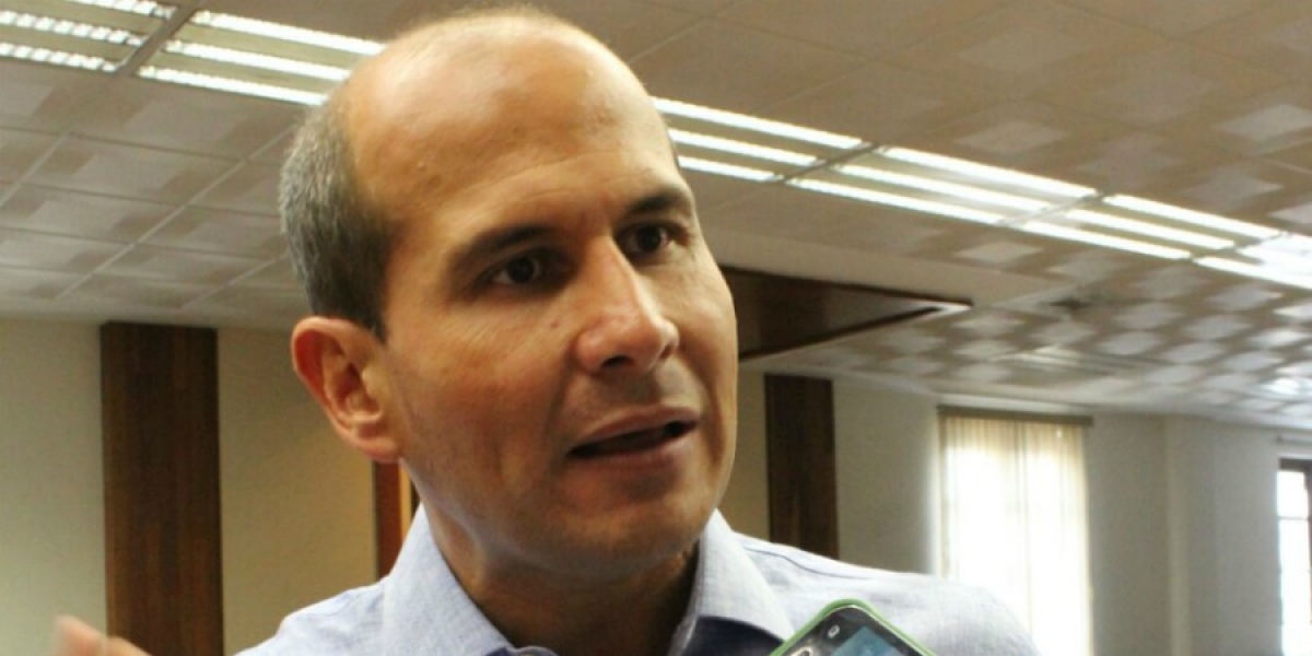 Informa diputado que se revisan opciones para solucionar crisis de sistemas operadores de agua potable