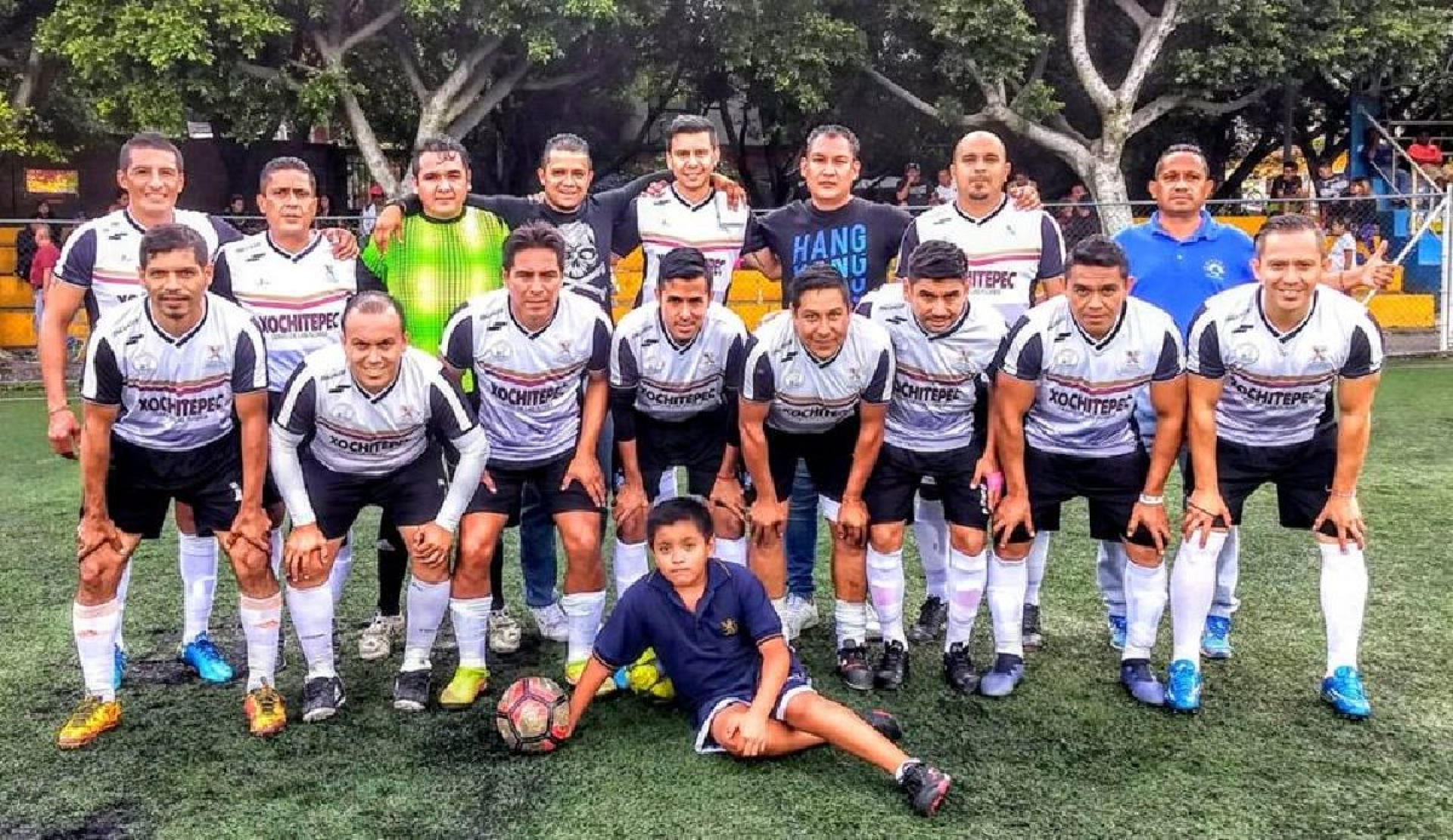 Farallón se alza con el título en la Liga Veteranos de Flores Magón