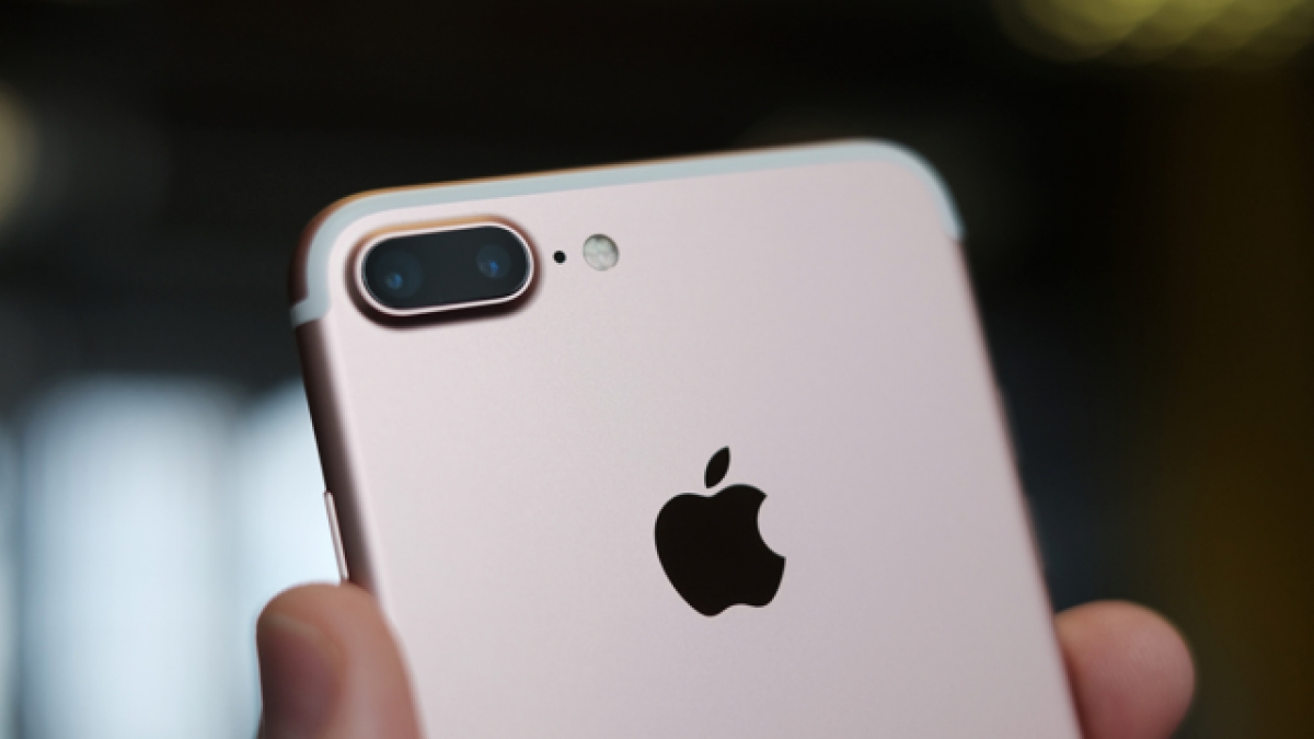 Apple repunta y establece récord de ventas gracias al iPhone