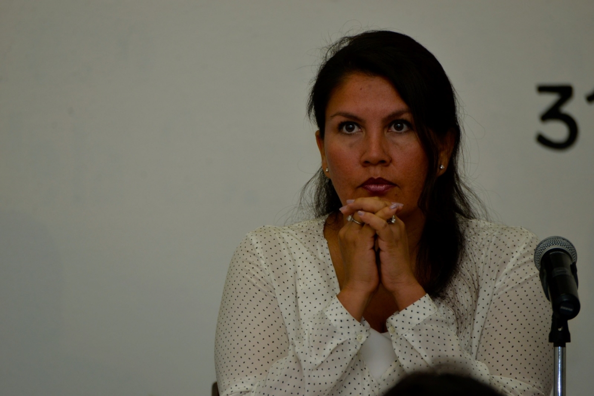 Hortencia Figueroa apoya que Capella controle los penales, pero lo llamará a cuentas