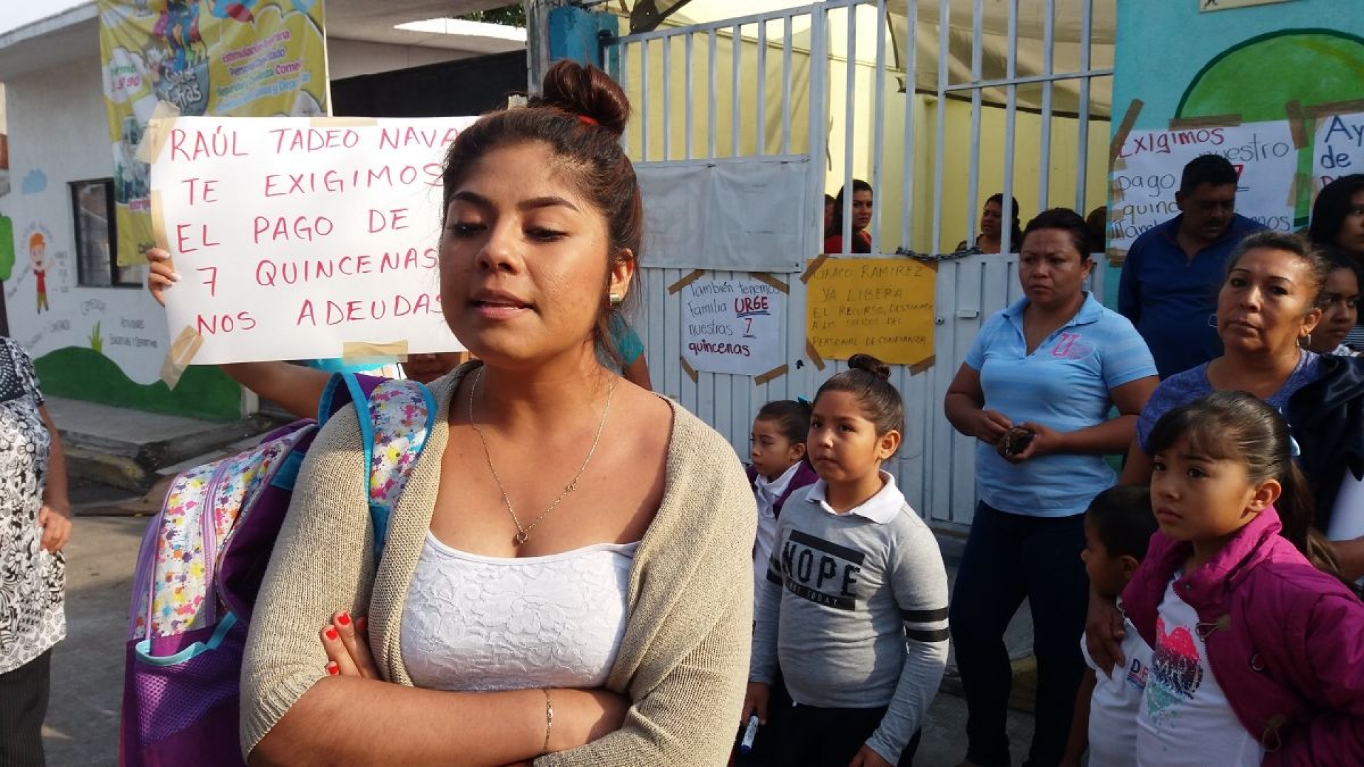 Protesta personal de cendi de Cuautla por falta de pago de siete quincenas