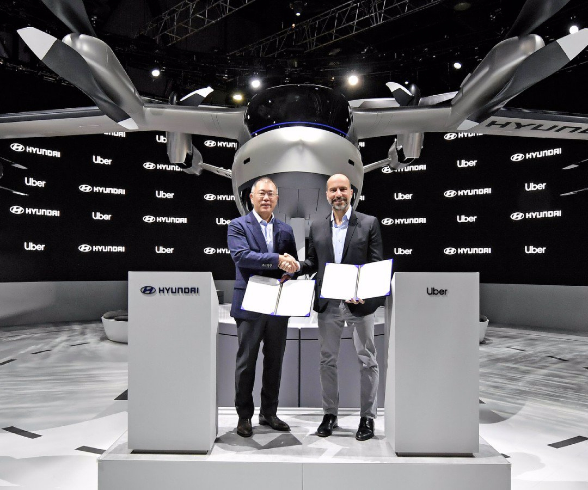 Hyundai y Uber se asocian en el CES 2020, para la fabricación de taxis aéreos