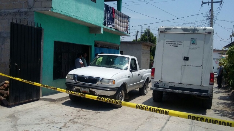 Atacan a balazos a una pareja en el interior de su domicilio