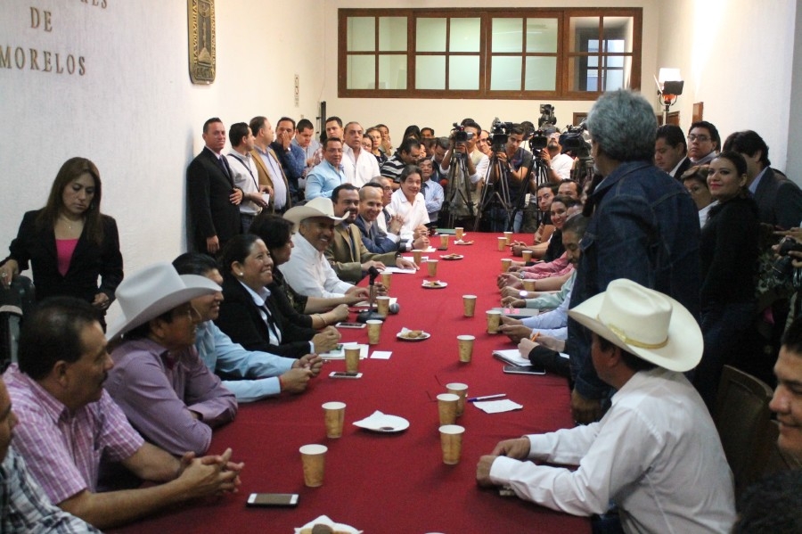Alcaldes electos piden que se amplíe tres meses su periodo de gestión