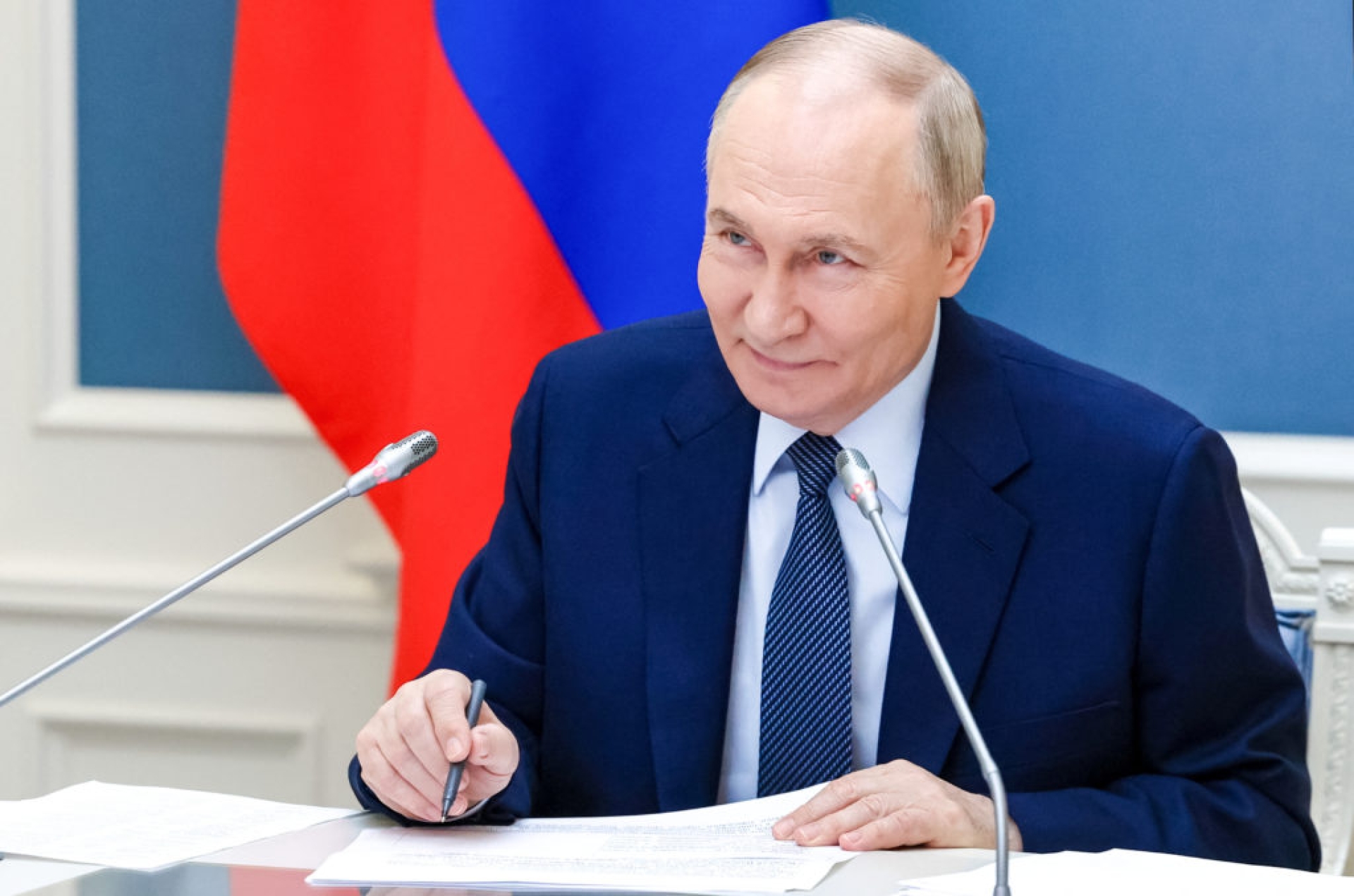 Putin acusa a Ucrania en llamada con el papa León XIV
