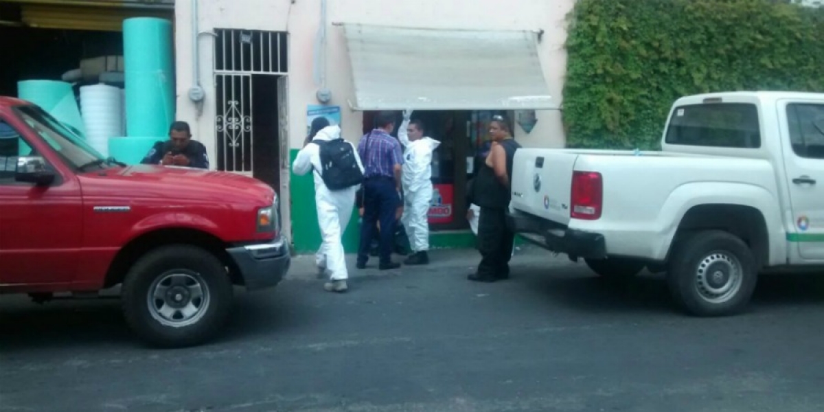 Encuentran los cadáveres de dos personas en el interior de un domicilio en Cuernavaca
