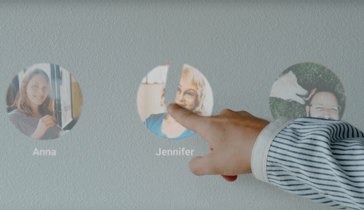 Sony presenta Xperia Touch, un gadget que transforma tu pared en una tablet