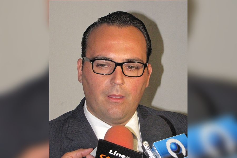 Critican priistas a Meade González: se hizo perredista a pesar de que "todo se lo dio el PRI"