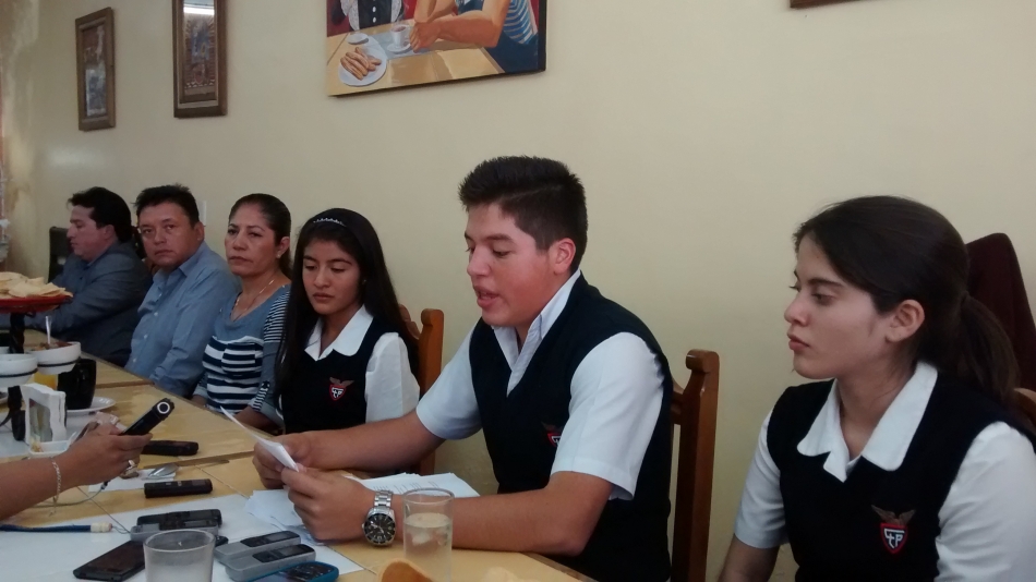 Alumnos del colegio La Paz reiteran apoyo a portero acusado de abusar de una niña
