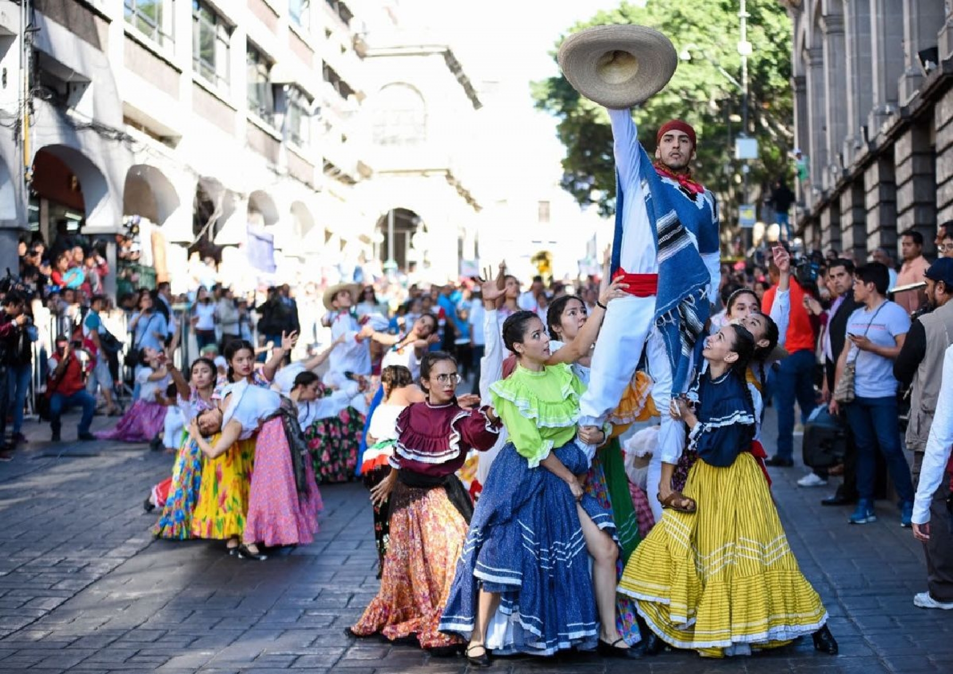 Preparan desfile del CIX aniversario de la Revolución Mexicana