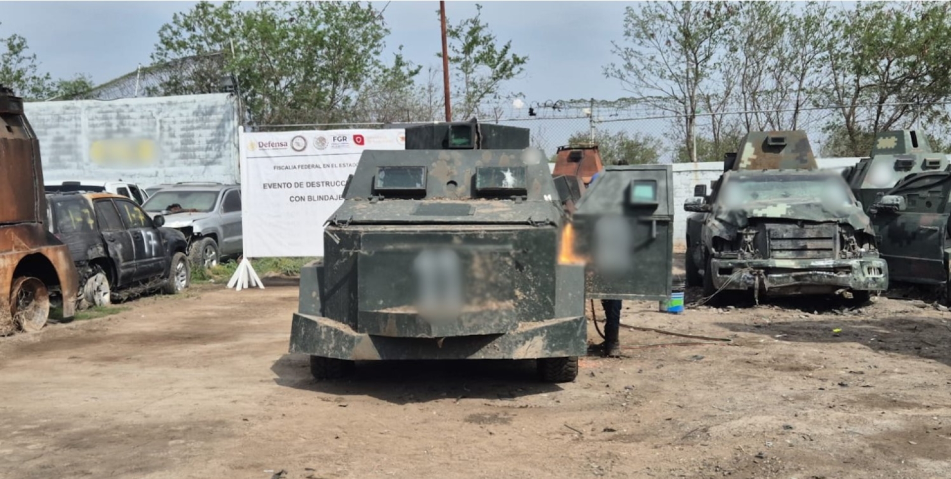 Destruyen 45 vehículos 'monstruos' vinculados al crimen organizado en Tamaulipas