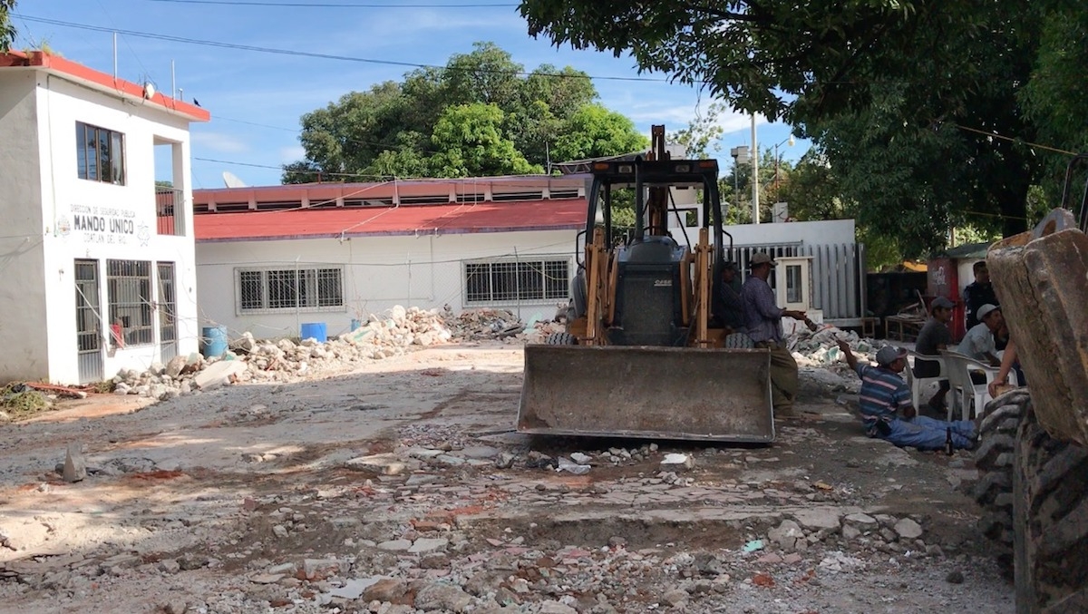 Suman alrededor de 400 inmuebles dañados por sismo en Coatlán del Río