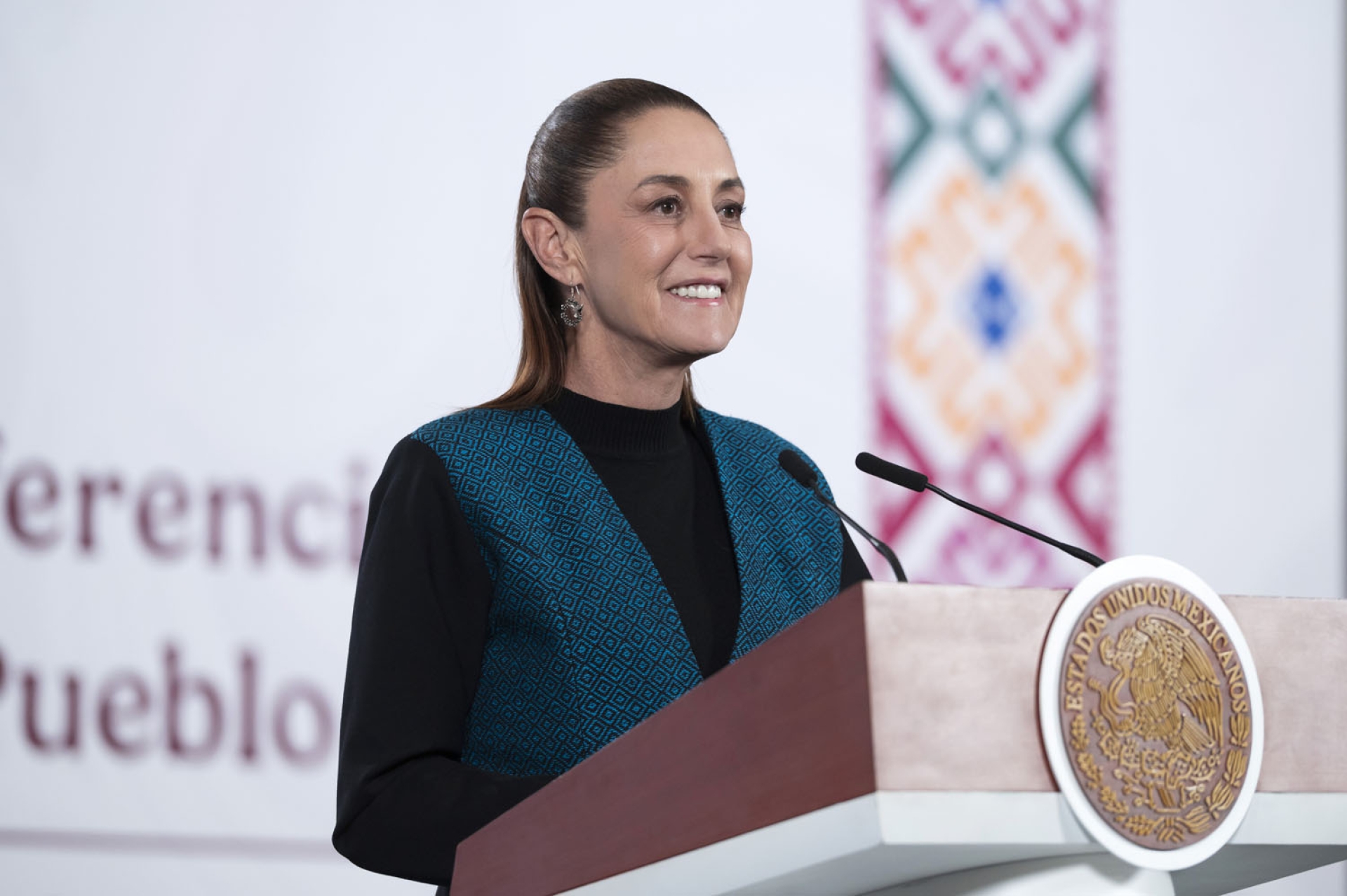 Sheinbaum retrasa envío de reforma electoral tras realizar ajustes