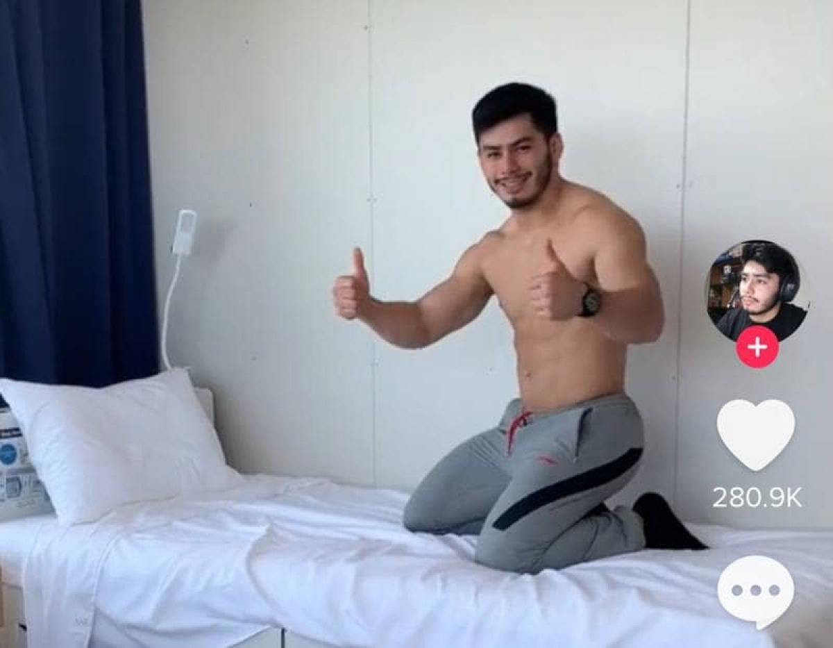 Atleta mexicano pone a prueba cama "antisexo" de Tokio 2020