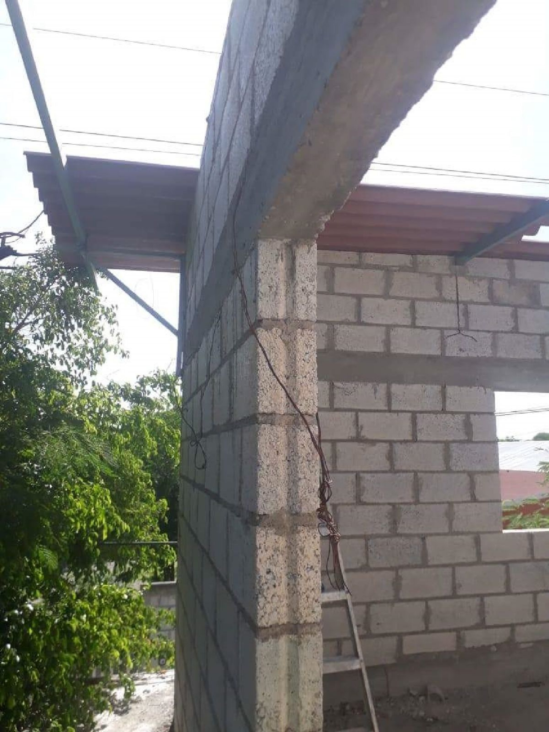 Grupo “San Ignacio” agradece a Édgar Muñoz ayuda para mejoramiento de casas