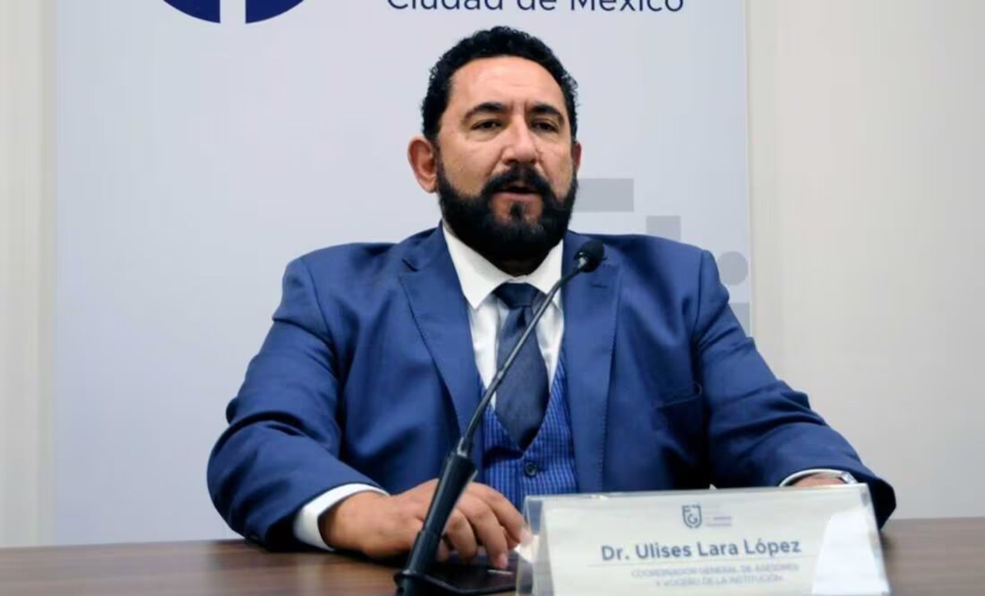 Ulises Lara, fiscal de la CDMX, se inscribe para ser magistrado