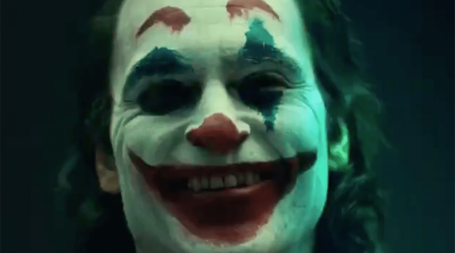 Finalmente vemos a Joaquin Phoenix  como el payaso príncipe del crimen