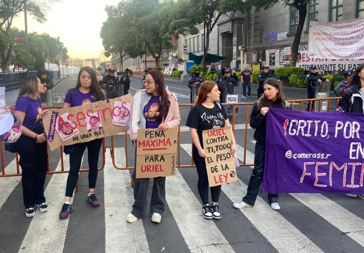 Protestan ante la Corte para que se juzgue al fiscal
