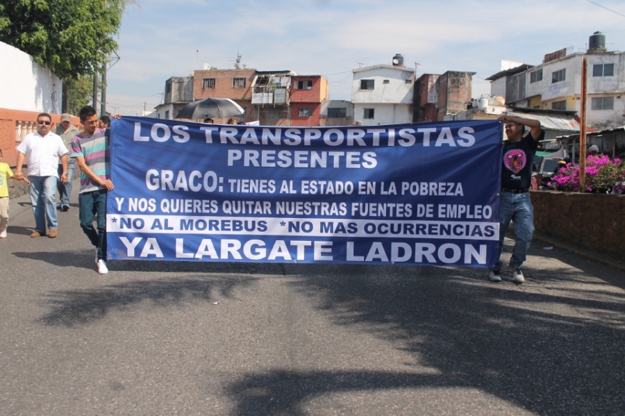 Morelenses repudian a su gobierno en marcha del primero de mayo