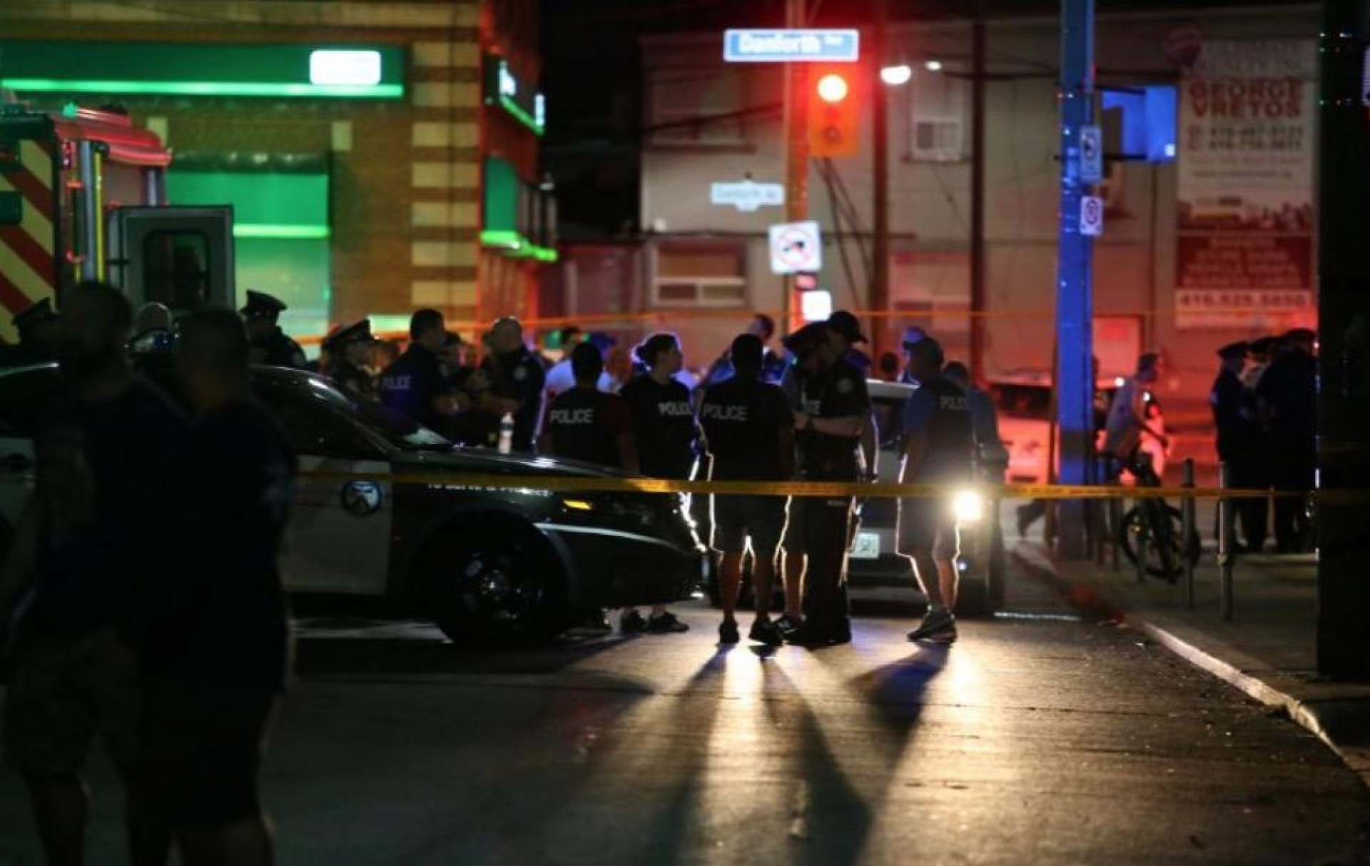 Ataque en Toronto deja un muerto y 13 heridos; abaten a agresor