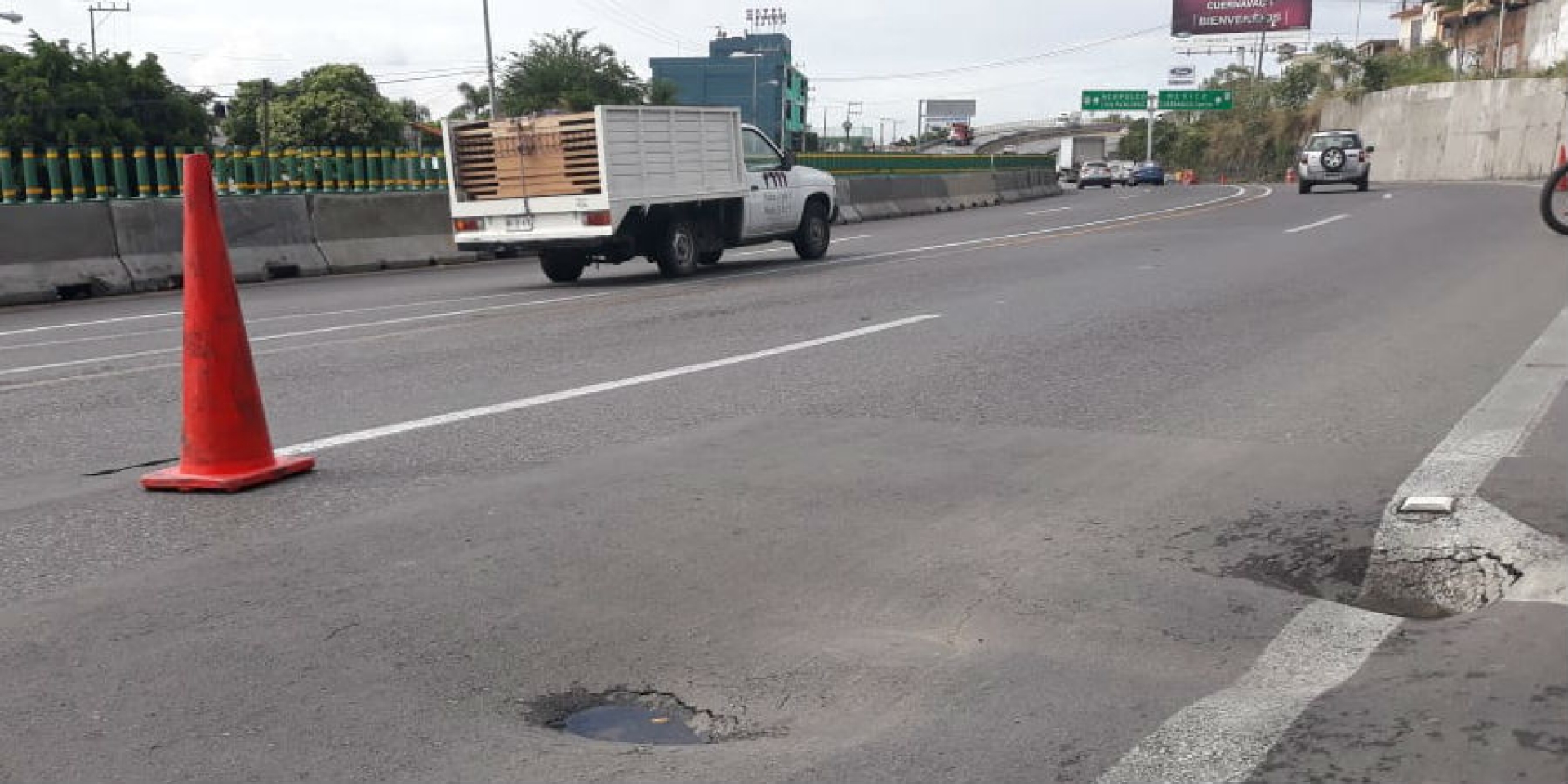 Se registra un nuevo hundimiento en el paso exprés, a la altura de la colonia Chipitlán