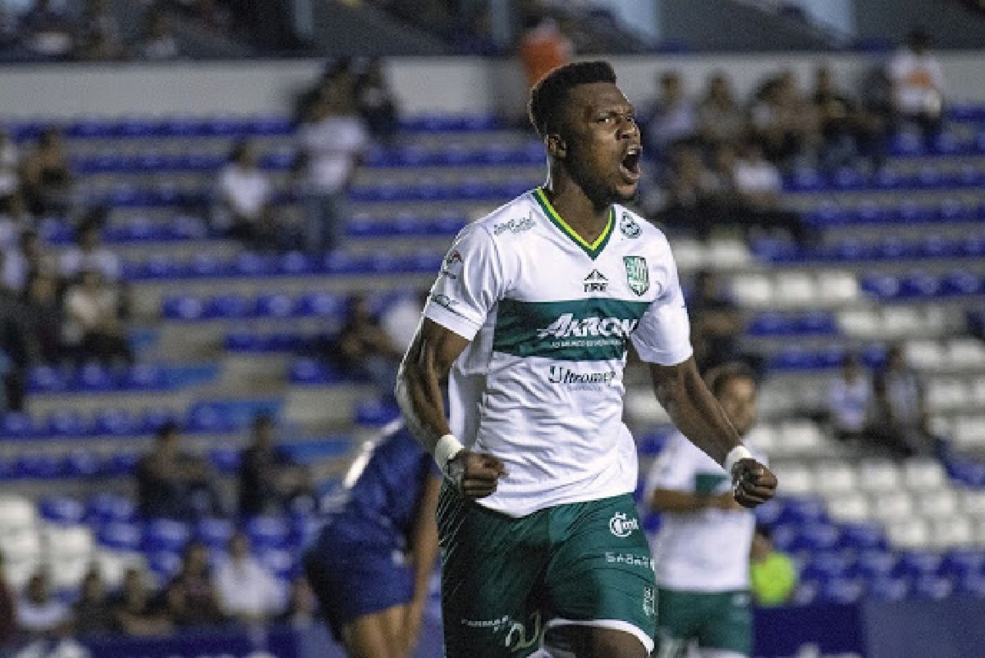 “Pronto nos volveremos a ver con la afición”: Akrong