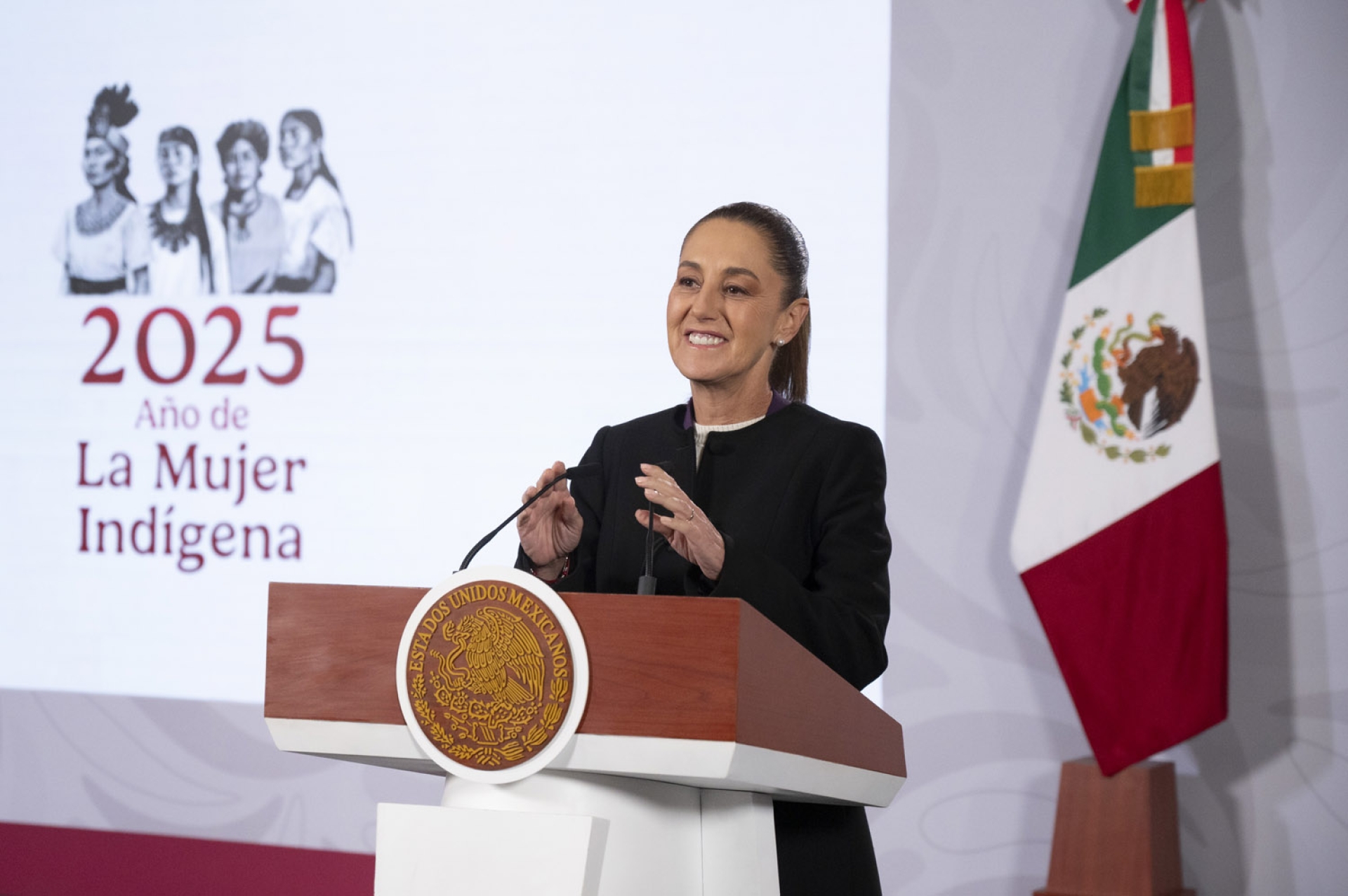 Sheinbaum reprueba violencia en Congreso de la CDMX: 'No debe ocurrir'