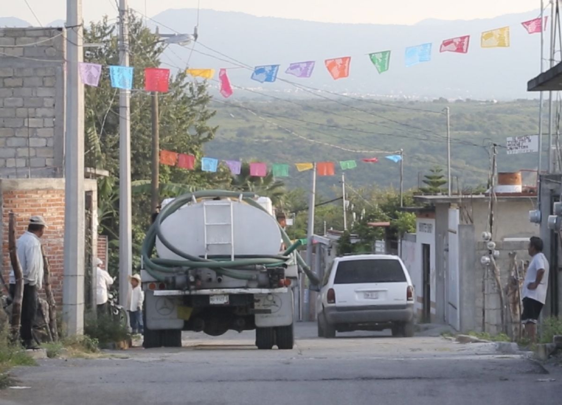 Llevan beneficios a Tetlama