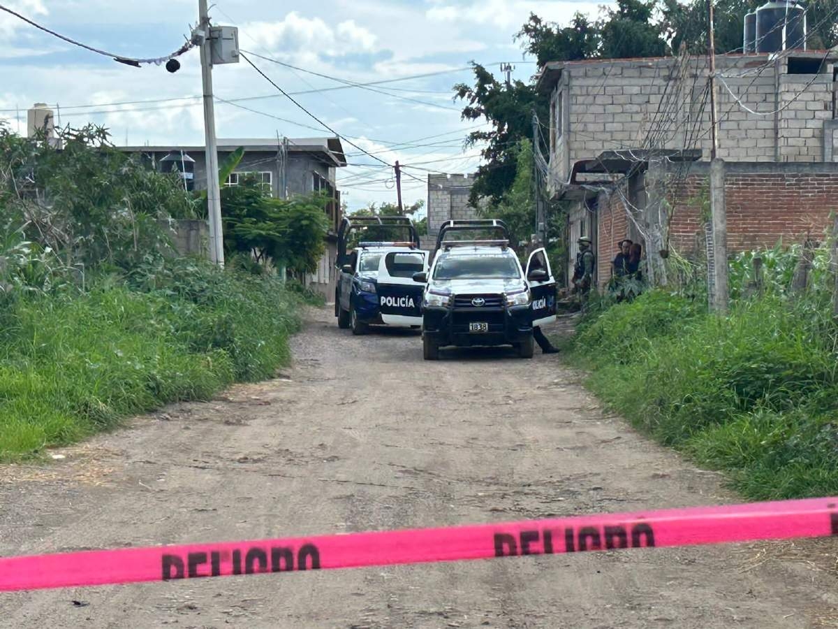 Abandonan un cadáver en un terreno baldío
