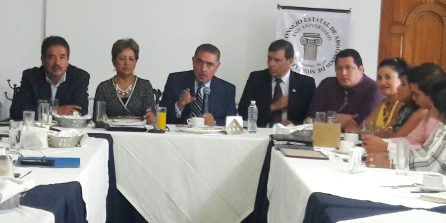 Participa vocal ejecutivo del INE en reunión del Consejo Estatal de Abogados