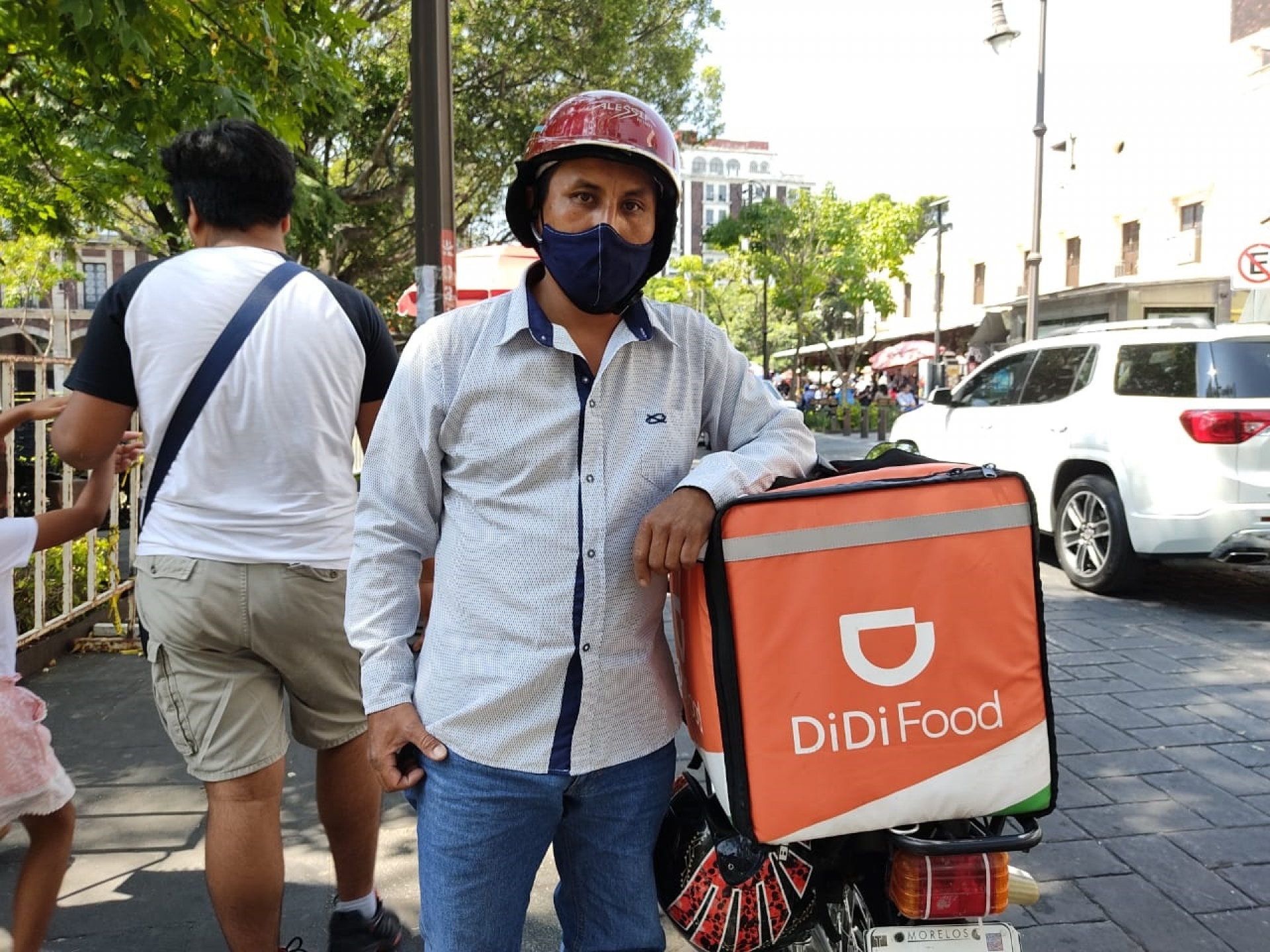 Por inseguridad, repartidor de comida busca empleo estable